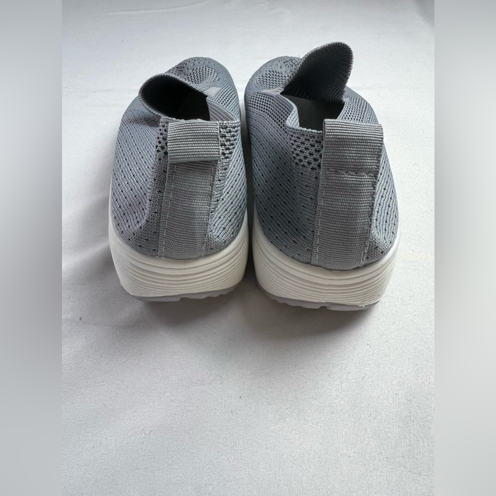 Mesh Comfort Slip-On Walking Vacation Travel Beach Gray Sneakers - Picture 4 of 13